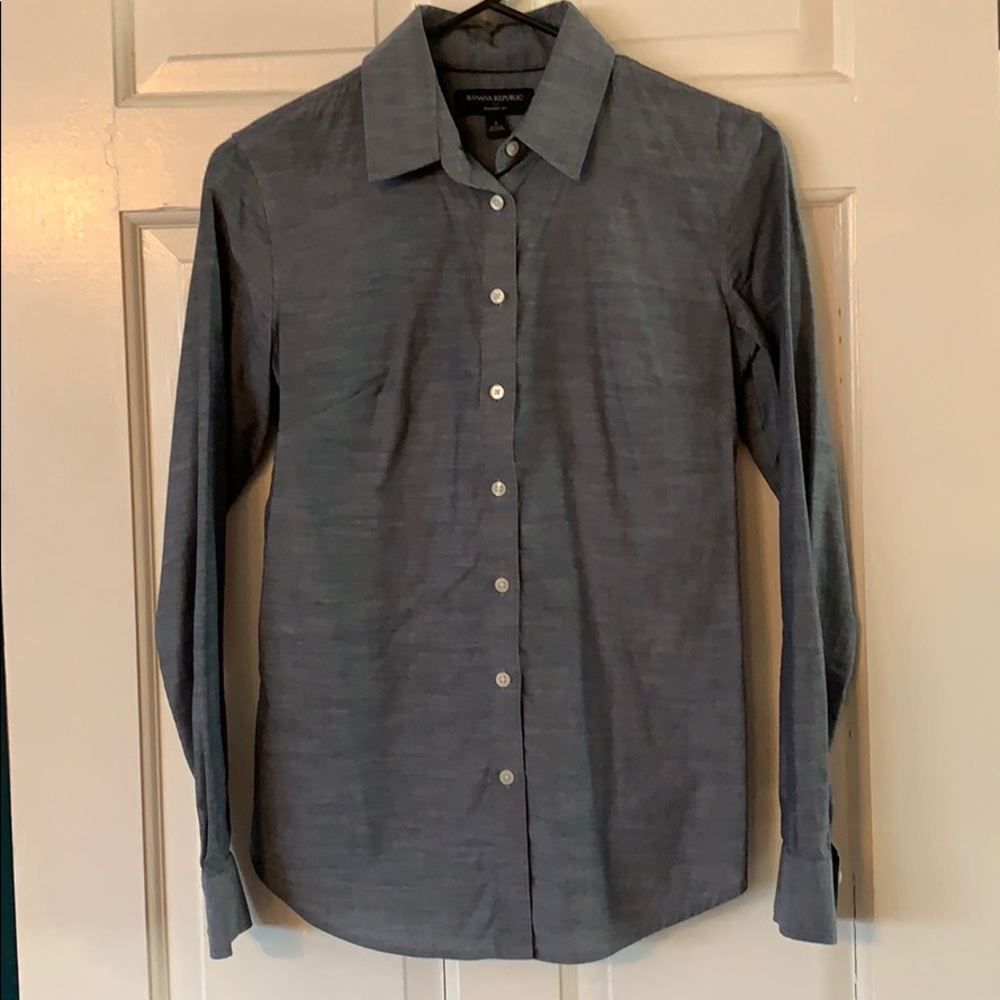 Banana Republic Tailored Fit Button Down Shirt.